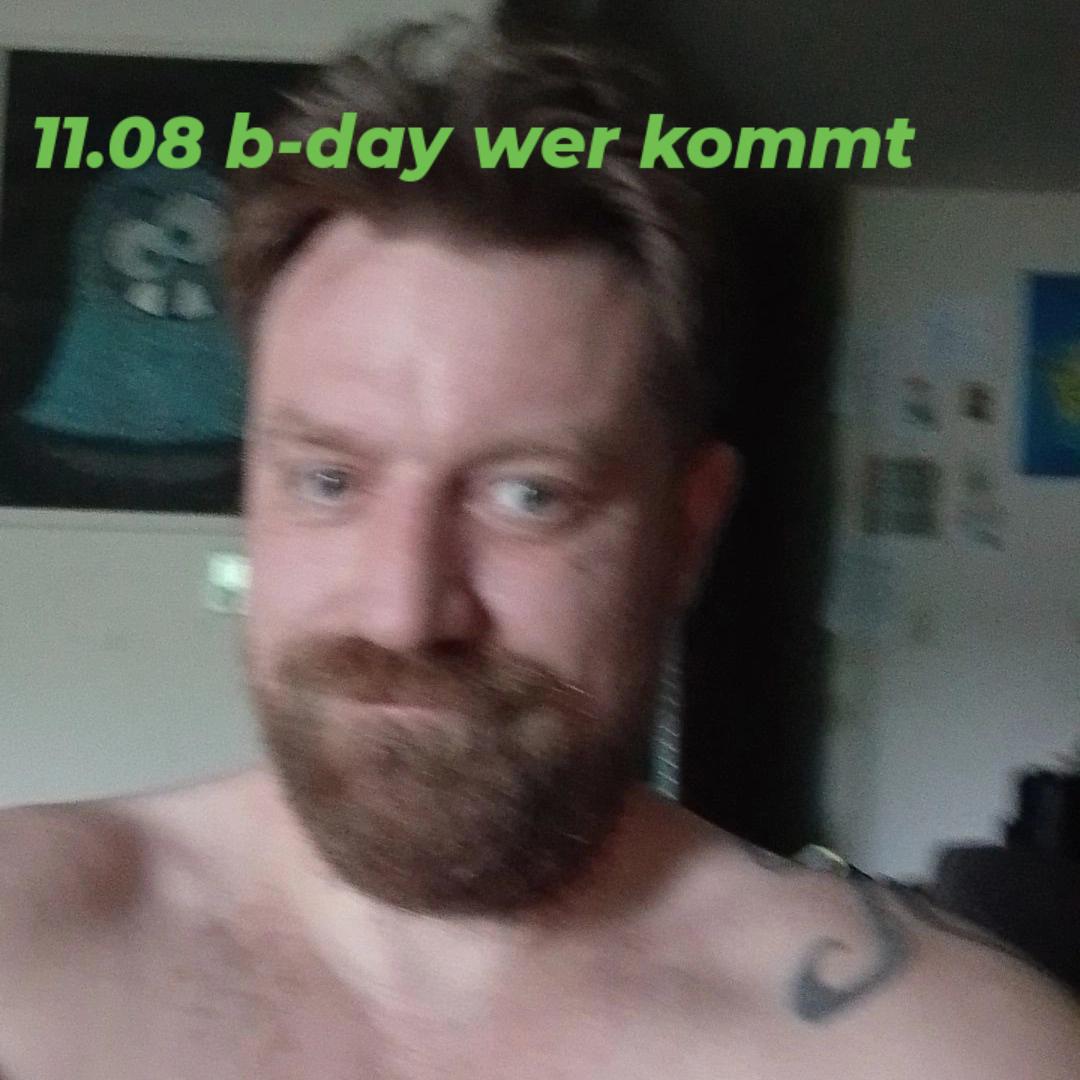 Profile image of chillfrog82