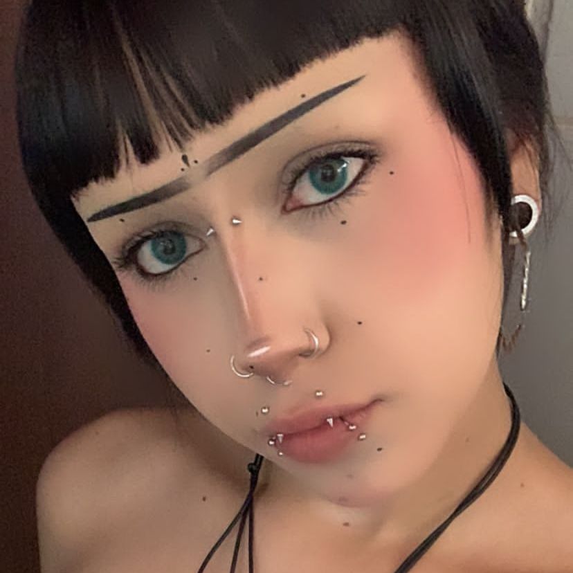 Profile image of chloe_sagee