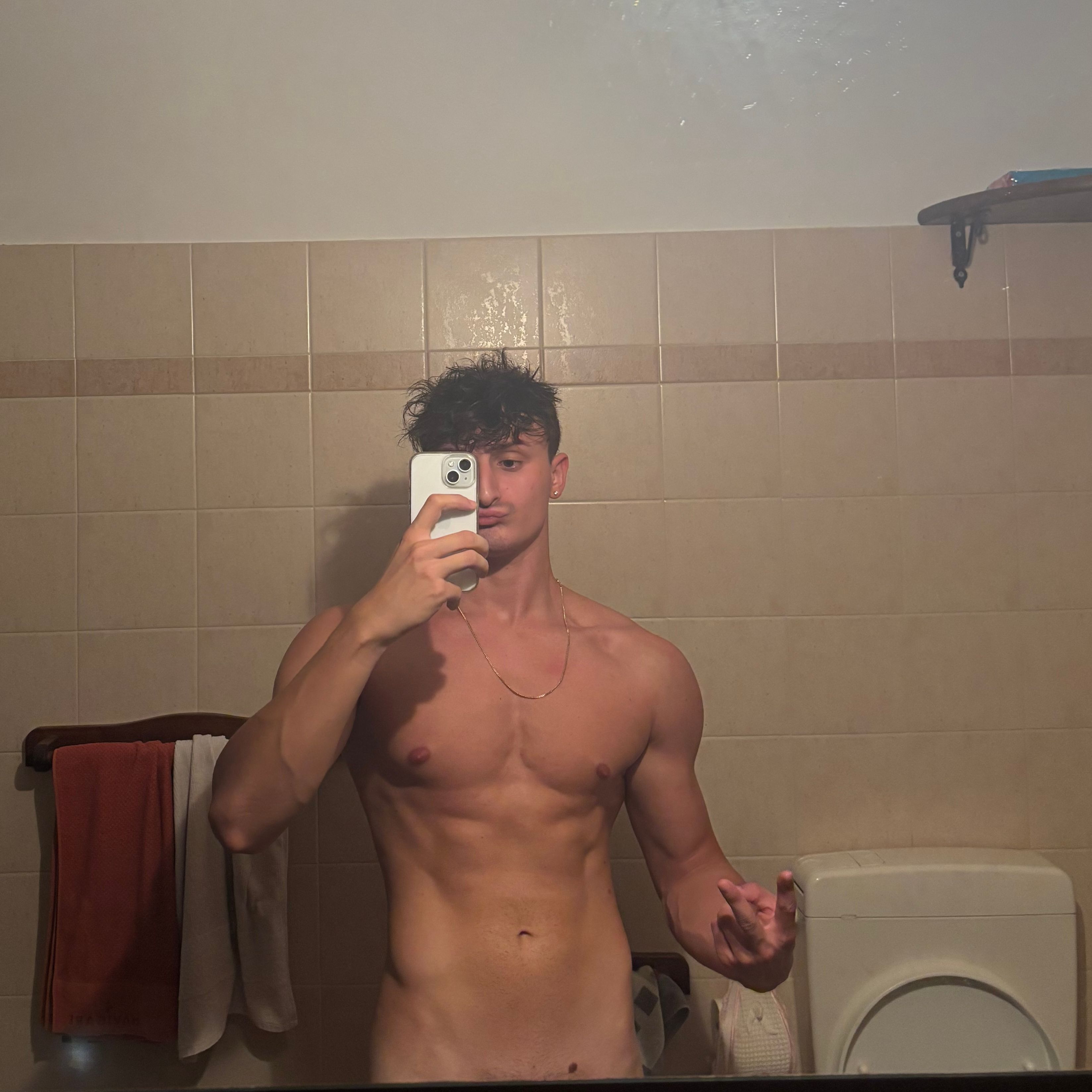 Profile image of demond_hot