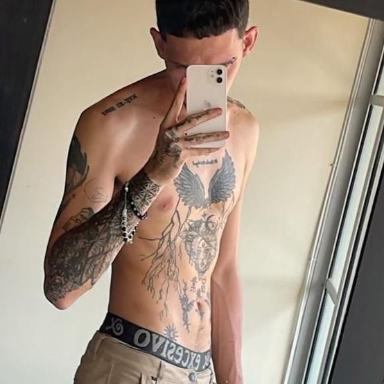 Profile image of dominikthompson