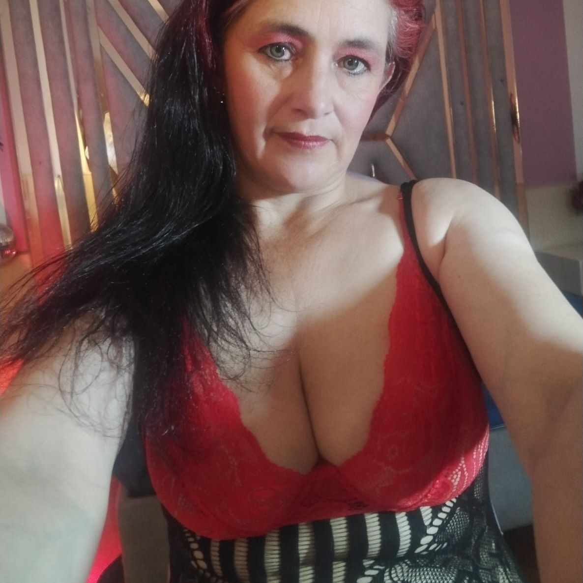 Profile image of elena_hall
