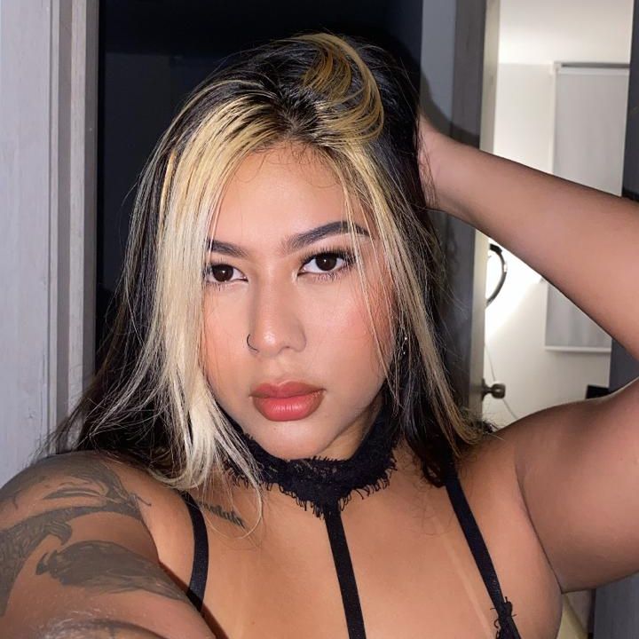 Profile image of embereyes_999