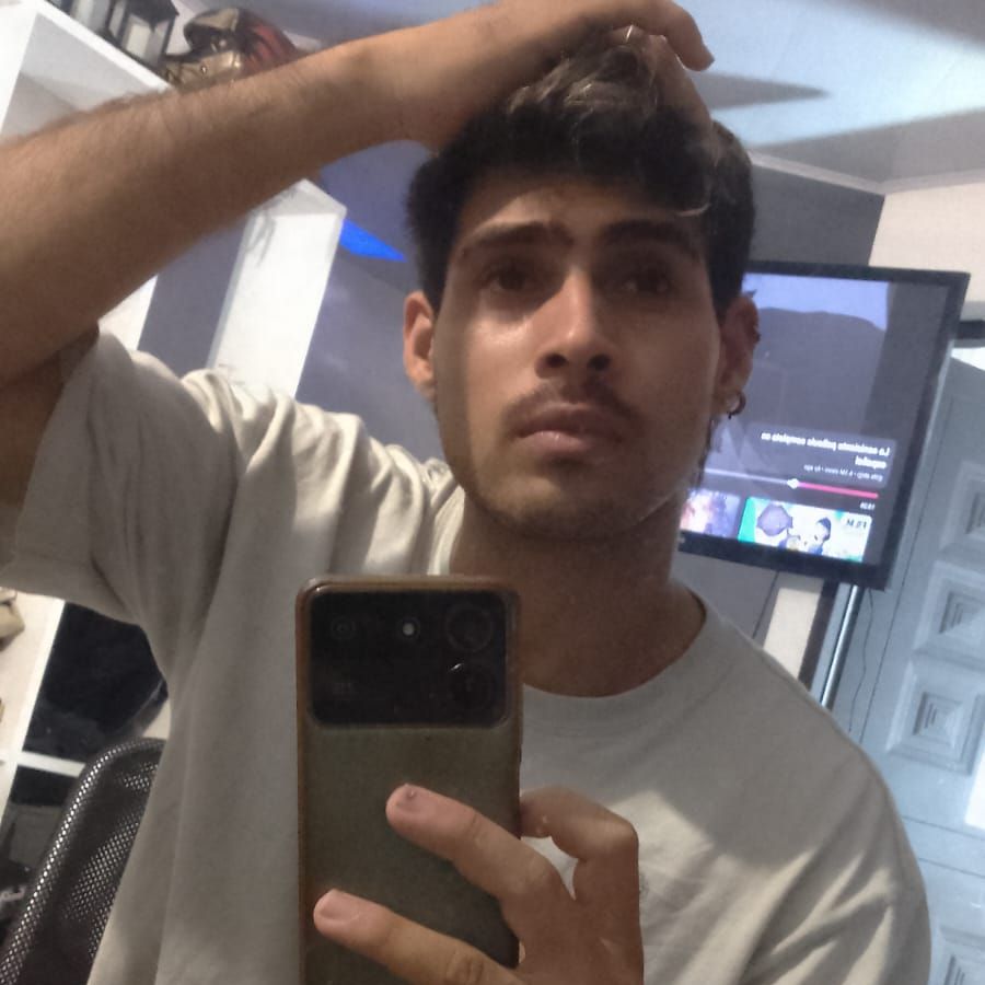 Profile image of g0lden_boss