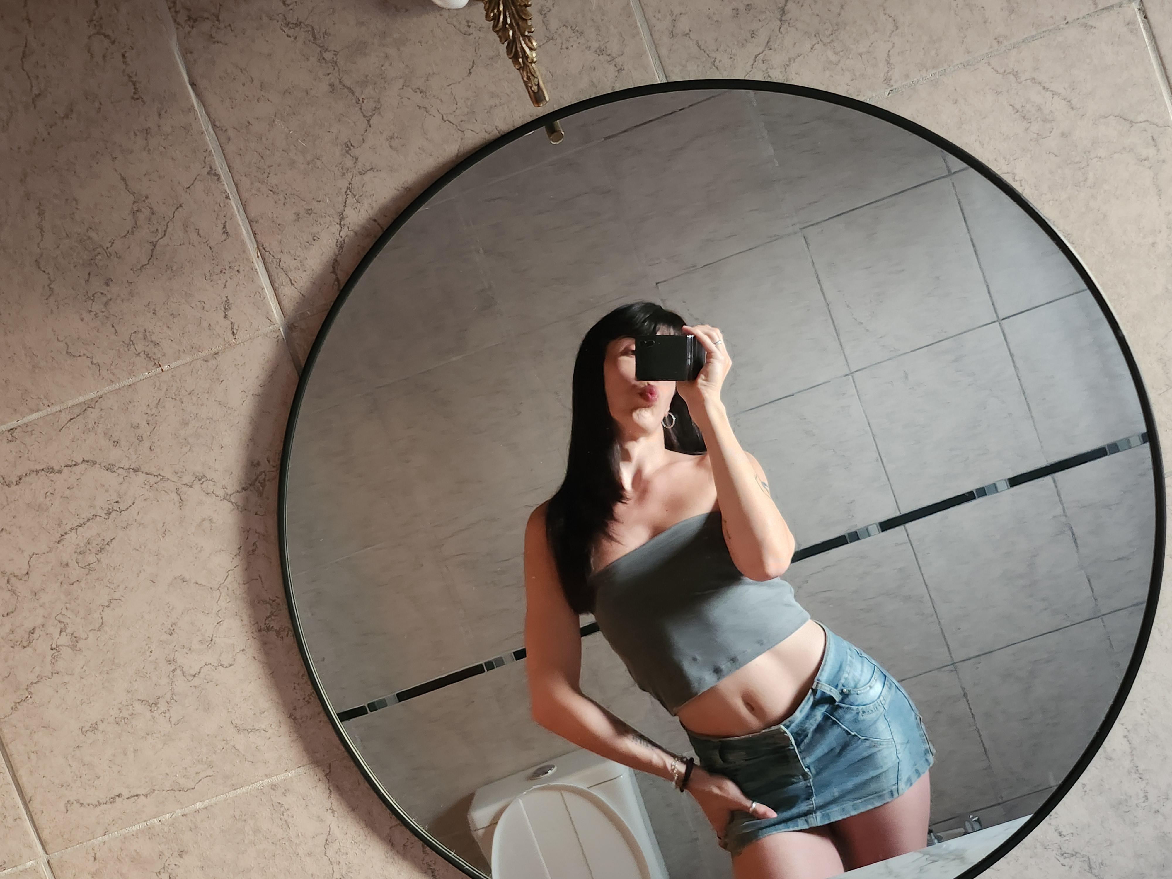 Profile image of lalucer0
