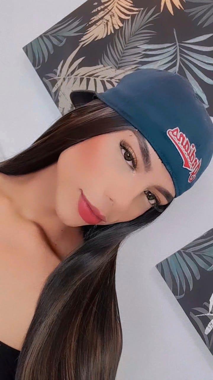 Profile image of laurasweett18