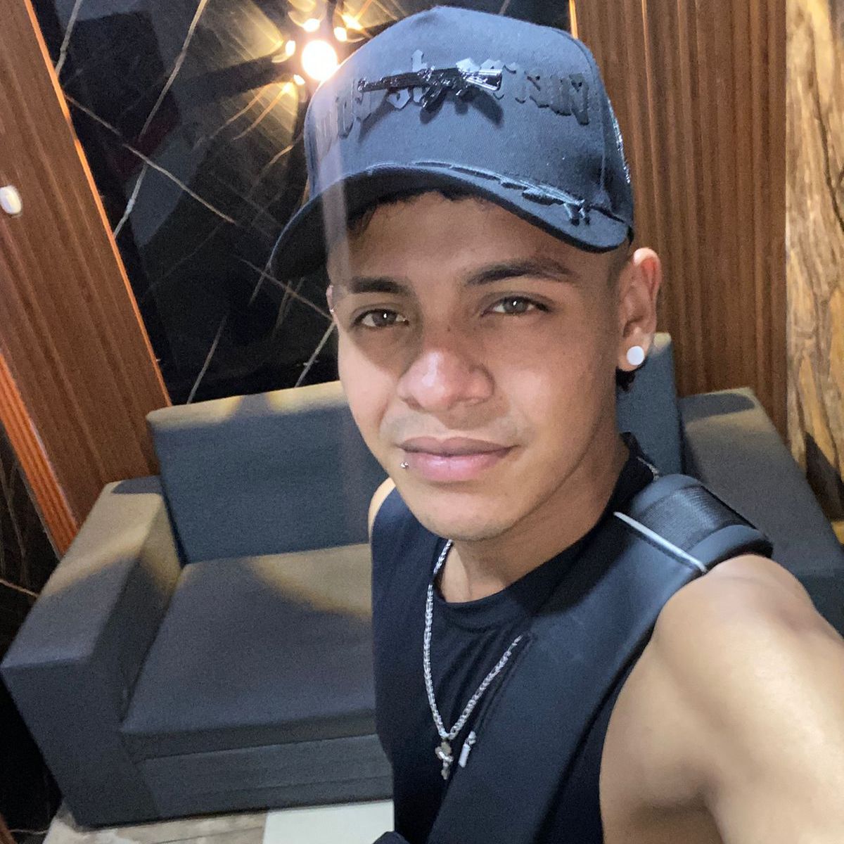 Profile image of leo_hot21
