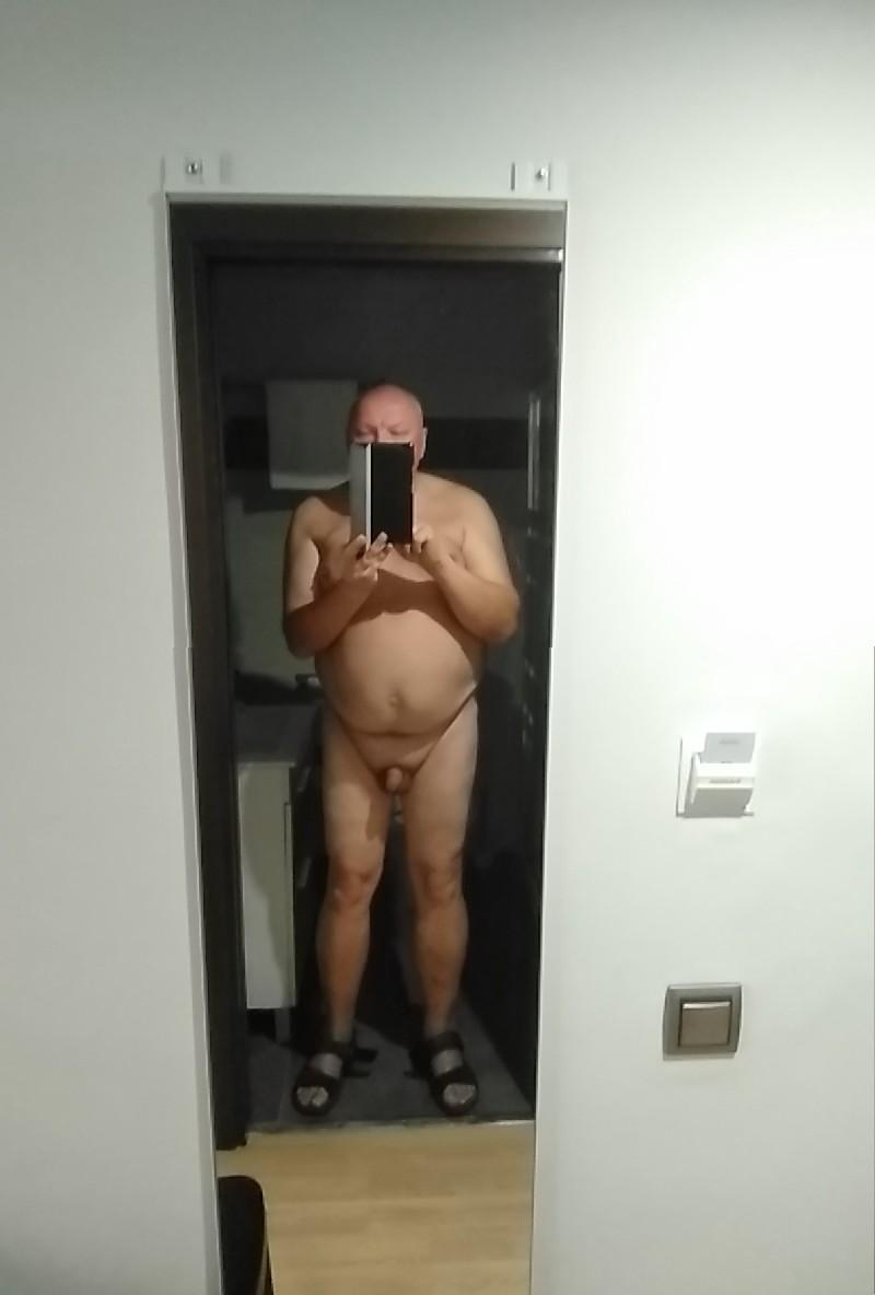 Profile image of lookatme60