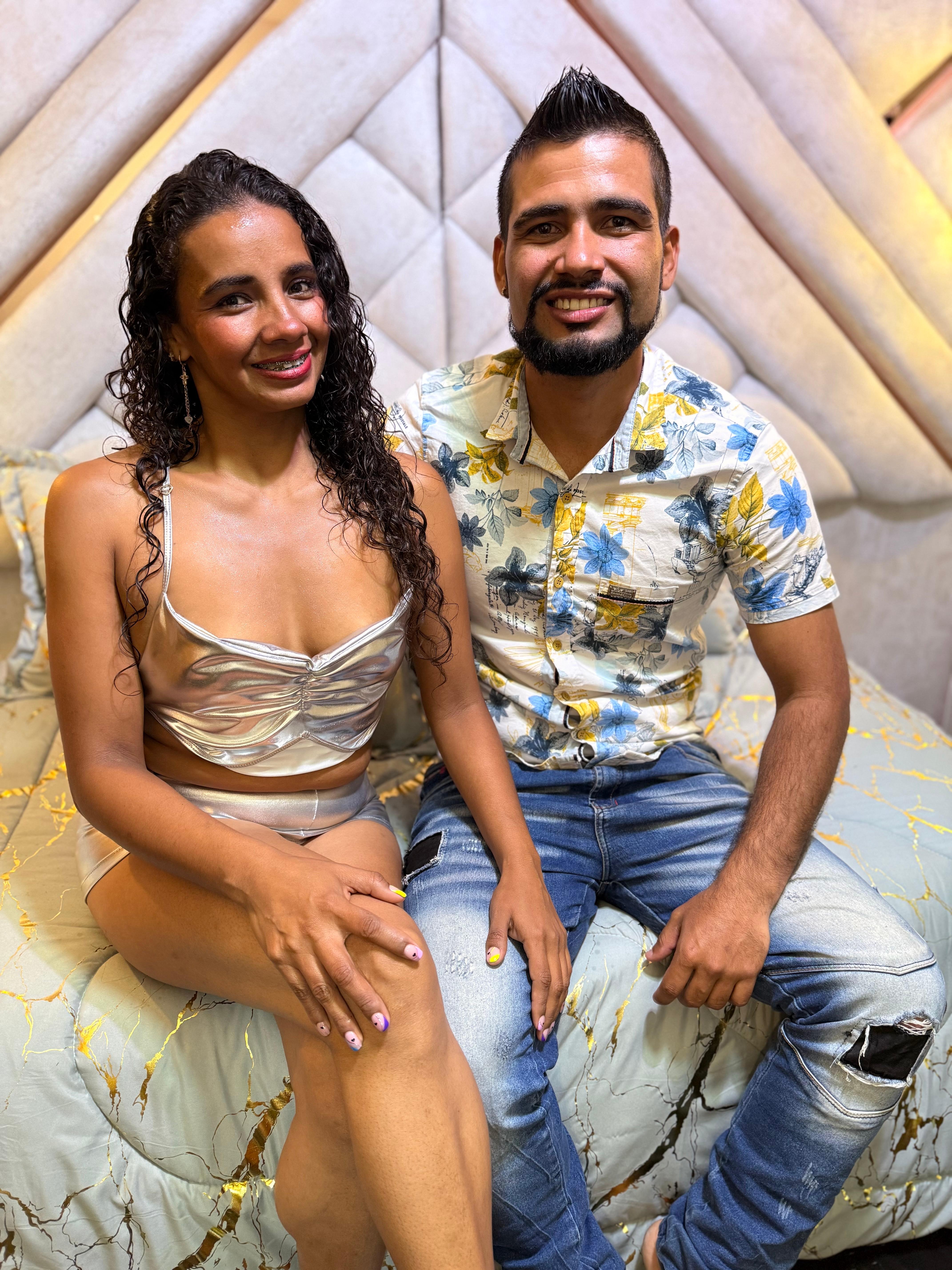 Profile image of luxurycoupl