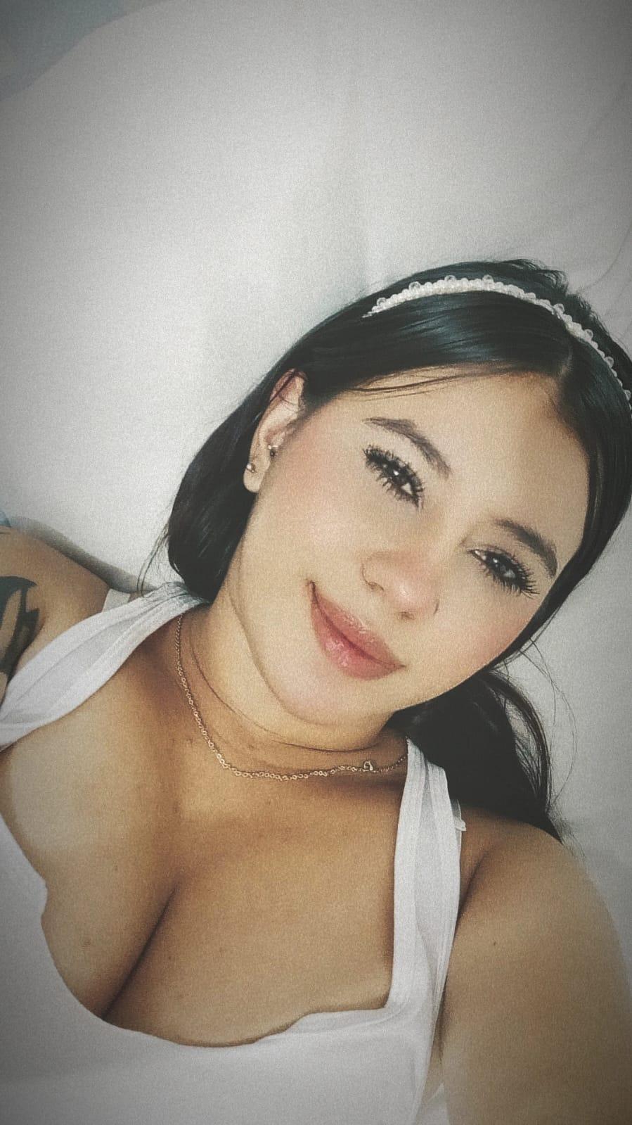 Profile image of majo_rose