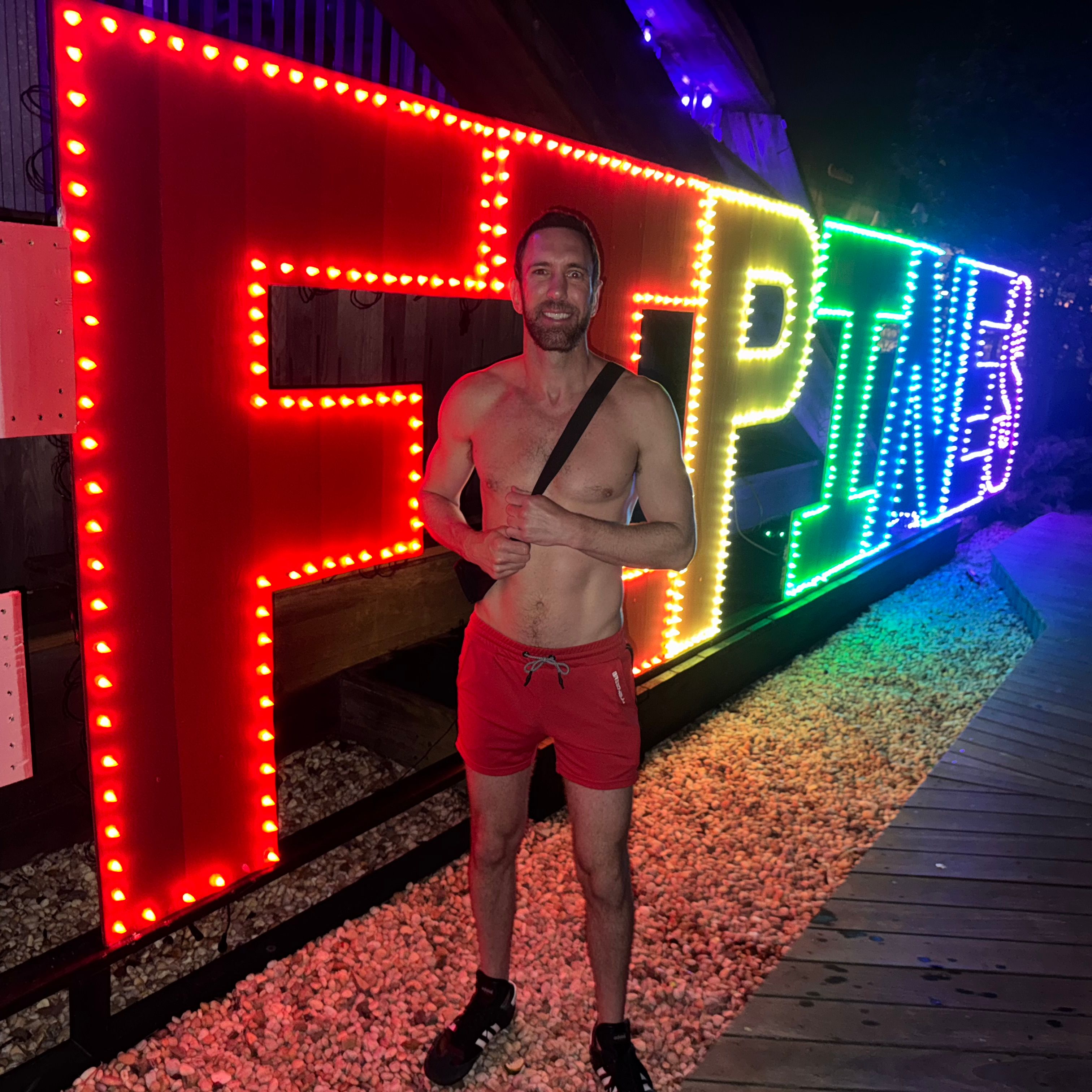 Profile image of nipplesbro1