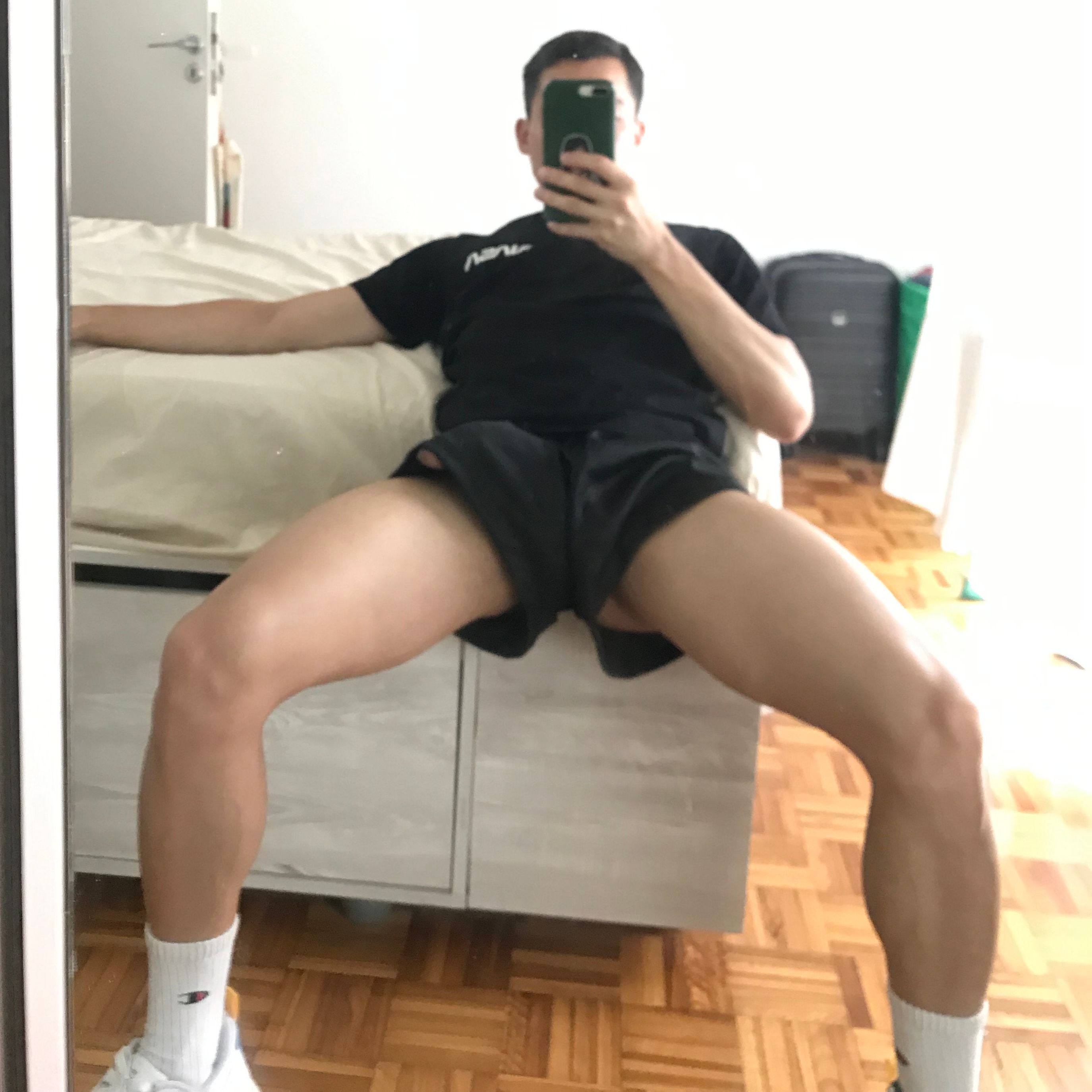 Profile image of pequeboy_hot