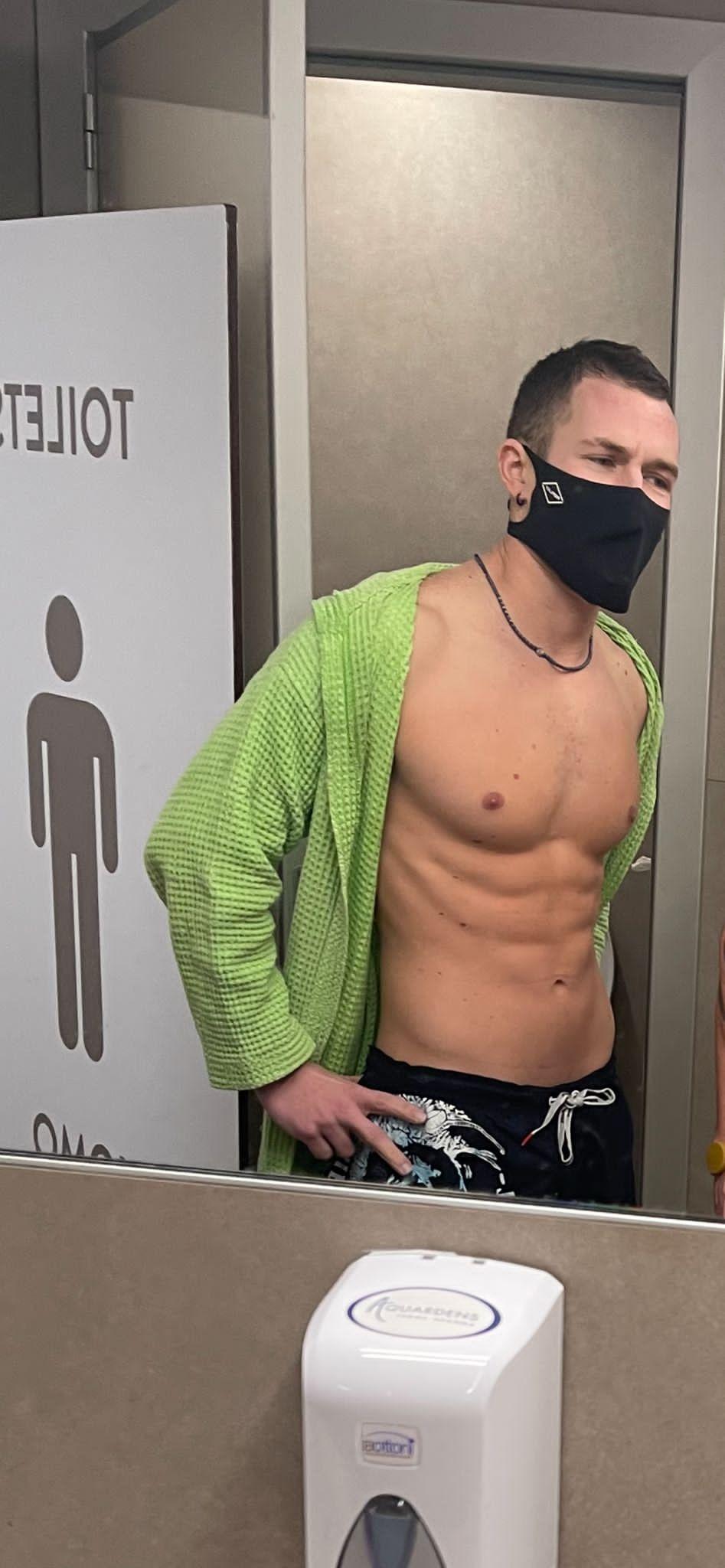 Profile image of riccardoyeah