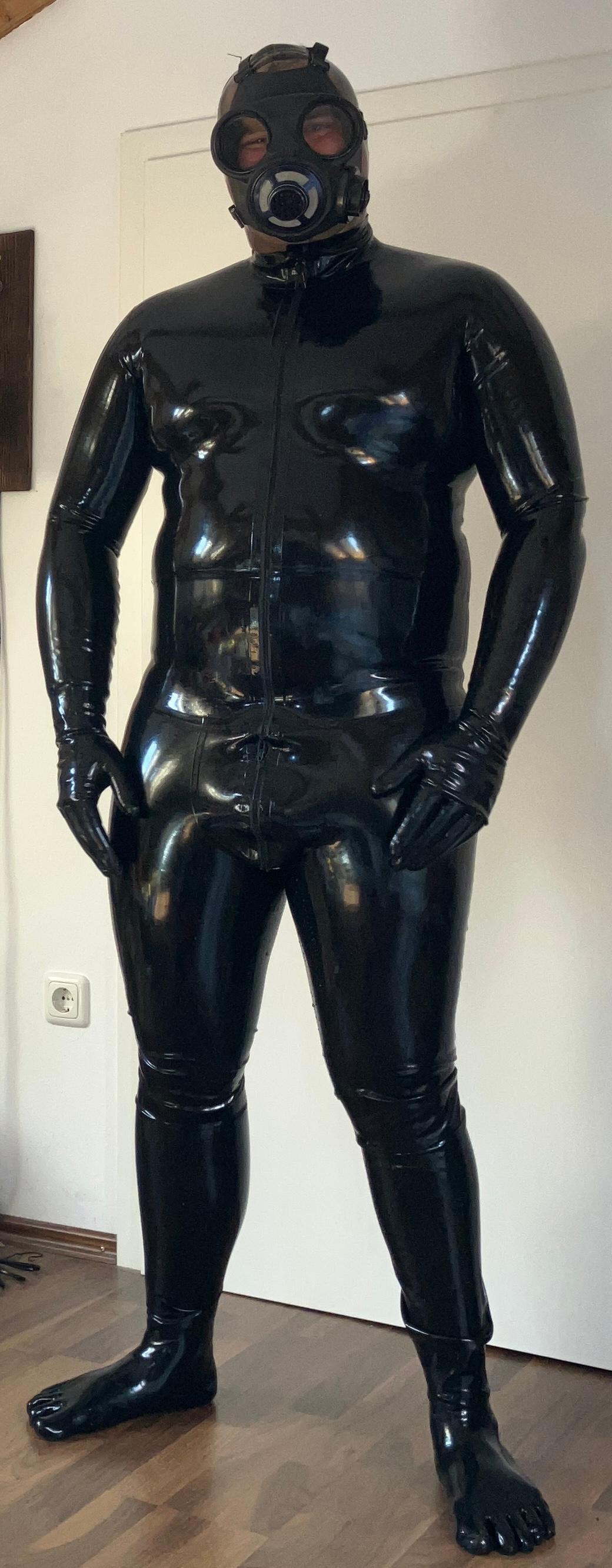 Profile image of rubberdrone_xxx