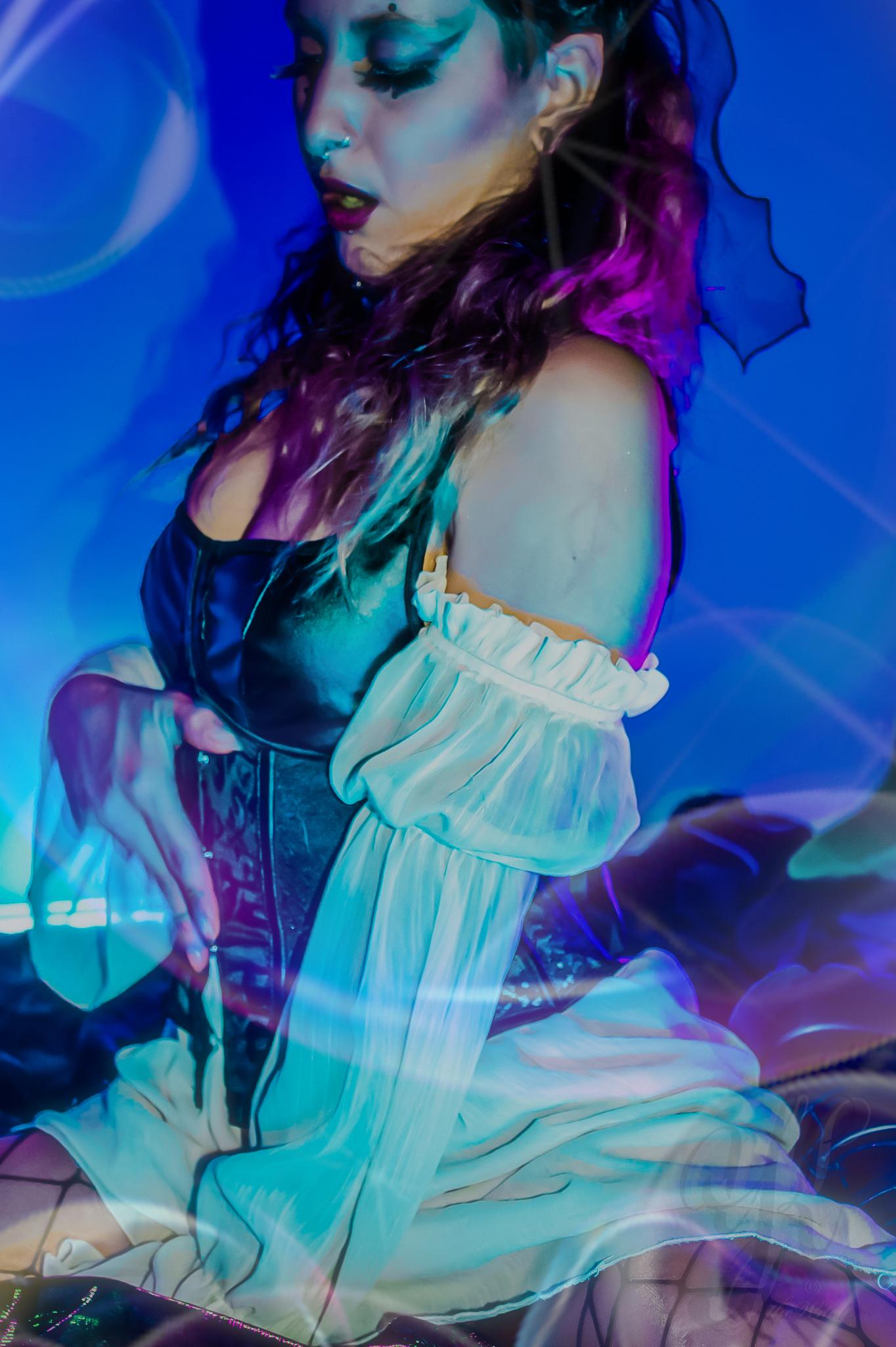 Profile image of theWitch696