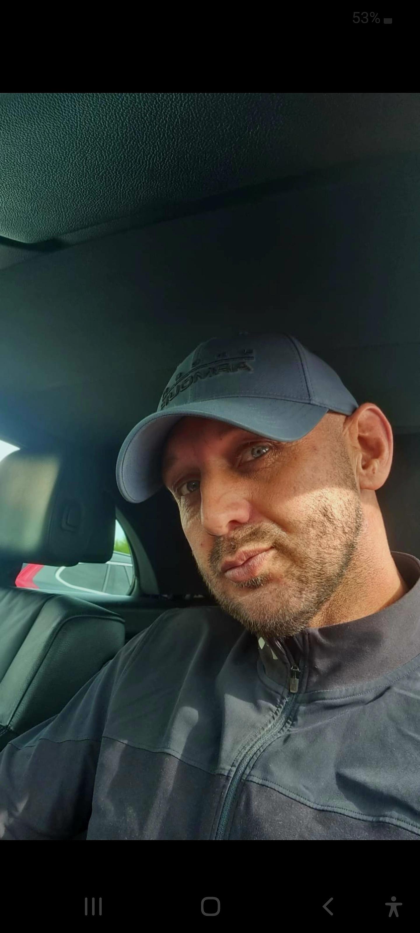 Profile image of ukmale_hot