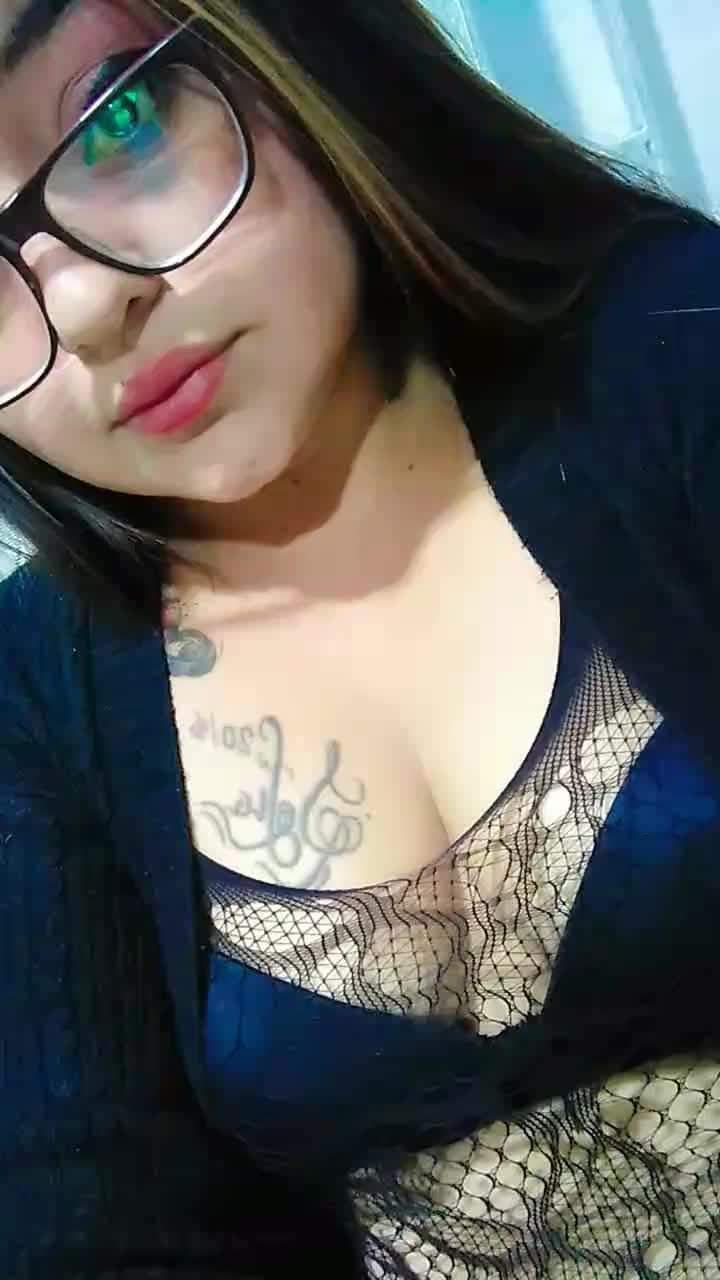 Profile image of vitoria23_