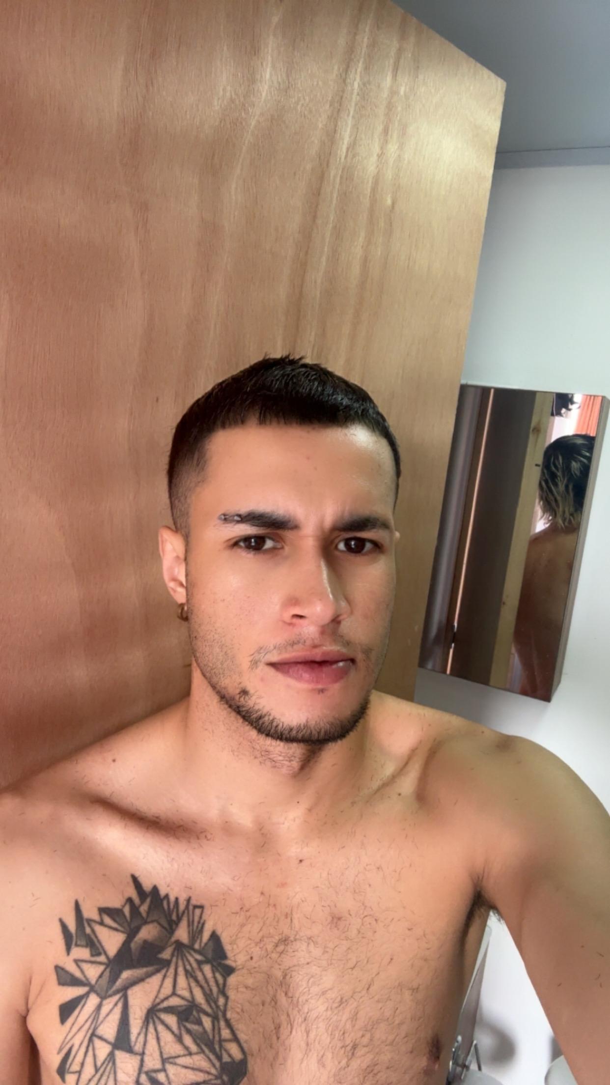 ALANGR8's Profile