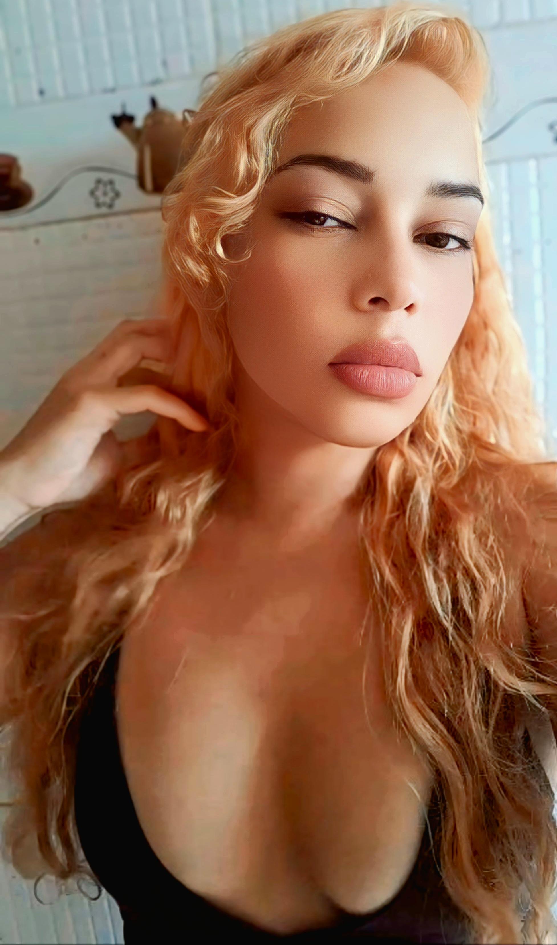 Carlinha_bb's Profile