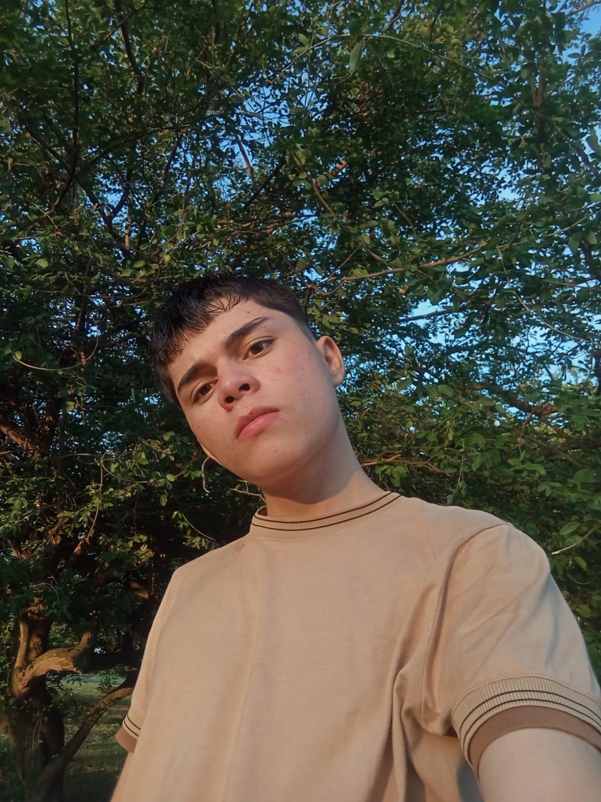 Carlitos18_'s Profile