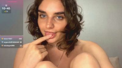 CatherynDwinell from France