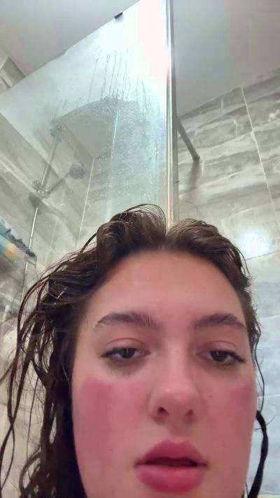 Goddessvic from United Kingdom