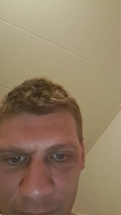 Hotsexyboy89 from Netherlands