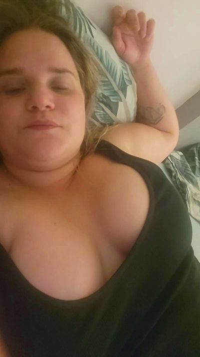 Lili612 from France