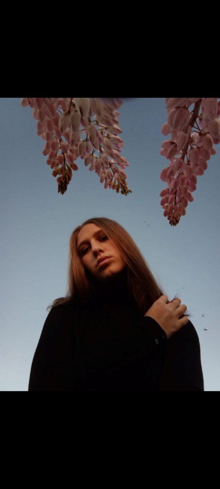 LornaBrinson's Profile