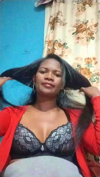 diana418 from Madagascar