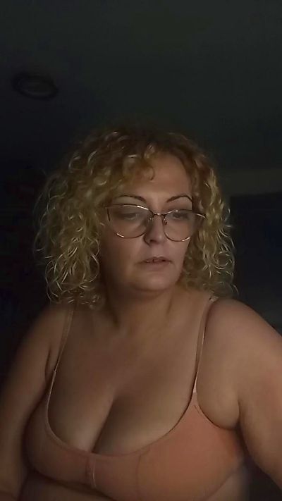 gloria55 from Spain