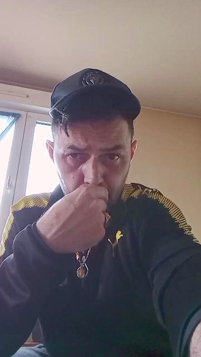 nicolas1904's Profile