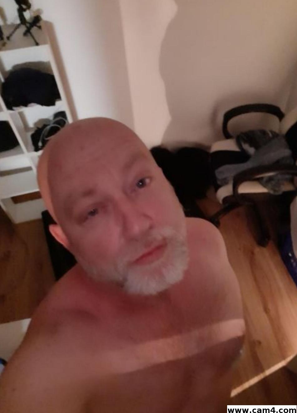 tomalexxx74's Profile