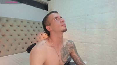 zeta_fox99 from Colombia