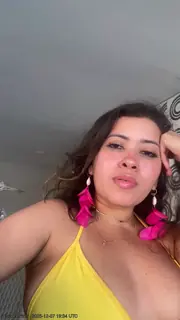 Carolmartins live snapshot on Voice Chat Line from Brazil