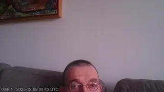 00401 live snapshot on Voice Chat Line from Poland