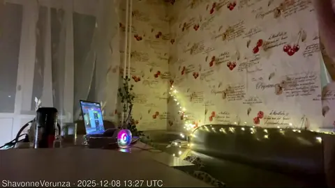 ShavonneVerunza live snapshot on Voice Chat Line from Albania