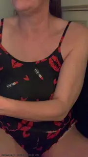 Statuesque_X live snapshot on Voice Chat Line from Royaume-Uni