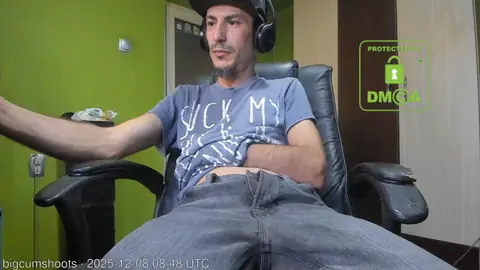 bigcumshoots live snapshot on Voice Chat Line from Switzerland