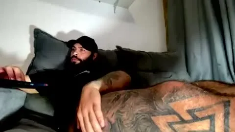 Live thumbnail for beardmax