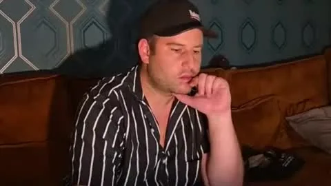 Live thumbnail for bitchellll